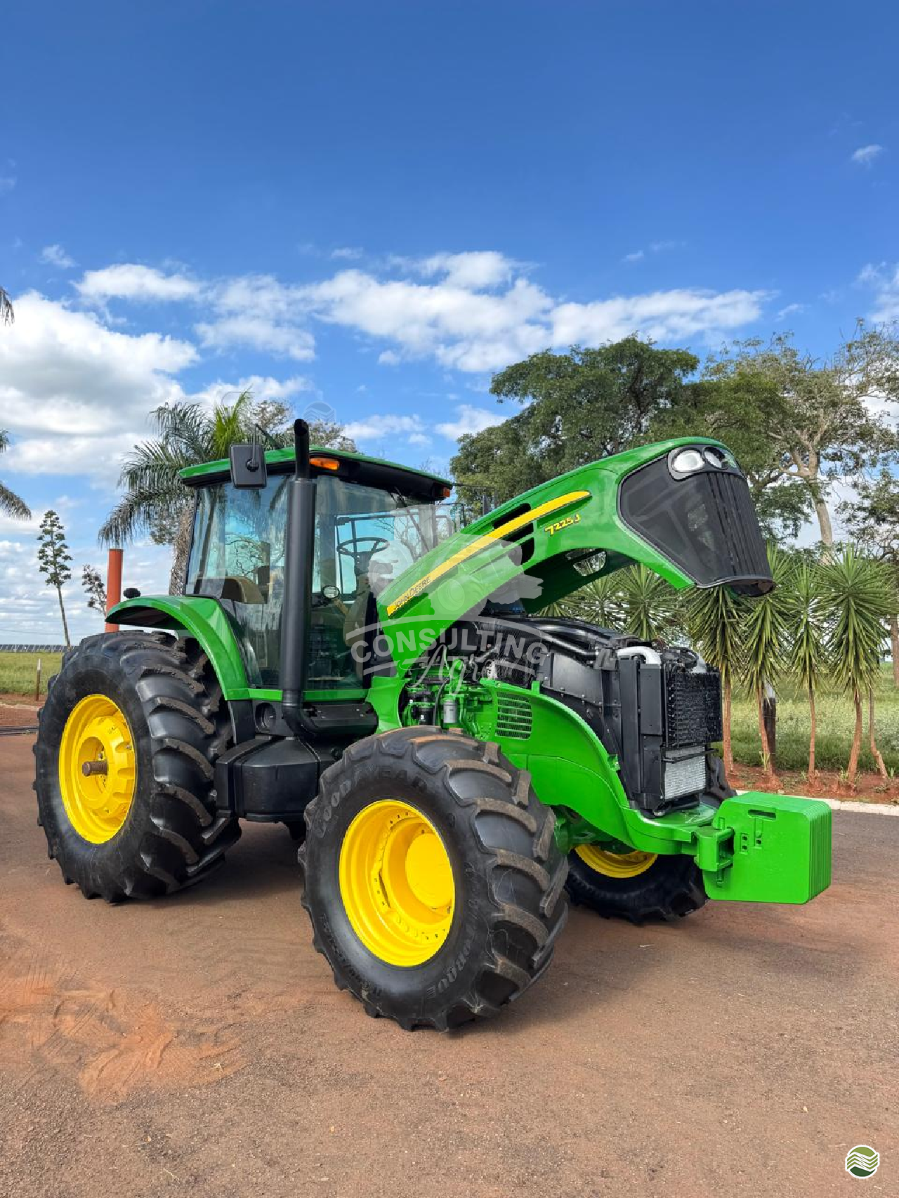 TRATOR JOHN DEERE JOHN DEERE 7225J Tração 4x4 Consulting Agro ITUVERAVA SÃO PAULO SP